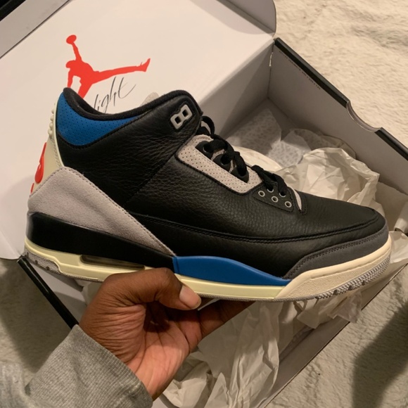 Deal goin on the air Jordan 3s !!! Get at me while you can - Picture 4 of 7